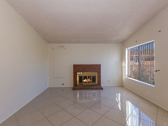 5th image of 4051 Walnut St