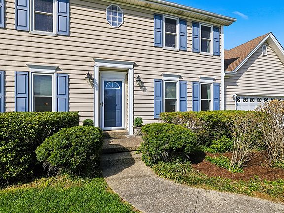 3rd image of 208 Cavalcade Dr