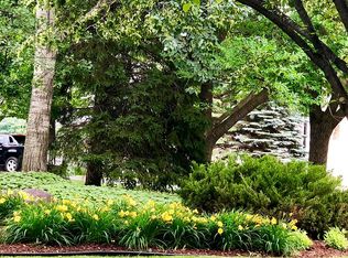 11450 Aspen Way, Minnetonka, MN 55305