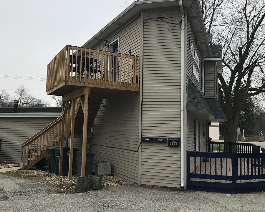 1st image of 696 Lincoln St