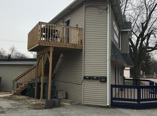 696 Lincoln St, Hobart, IN 46342
