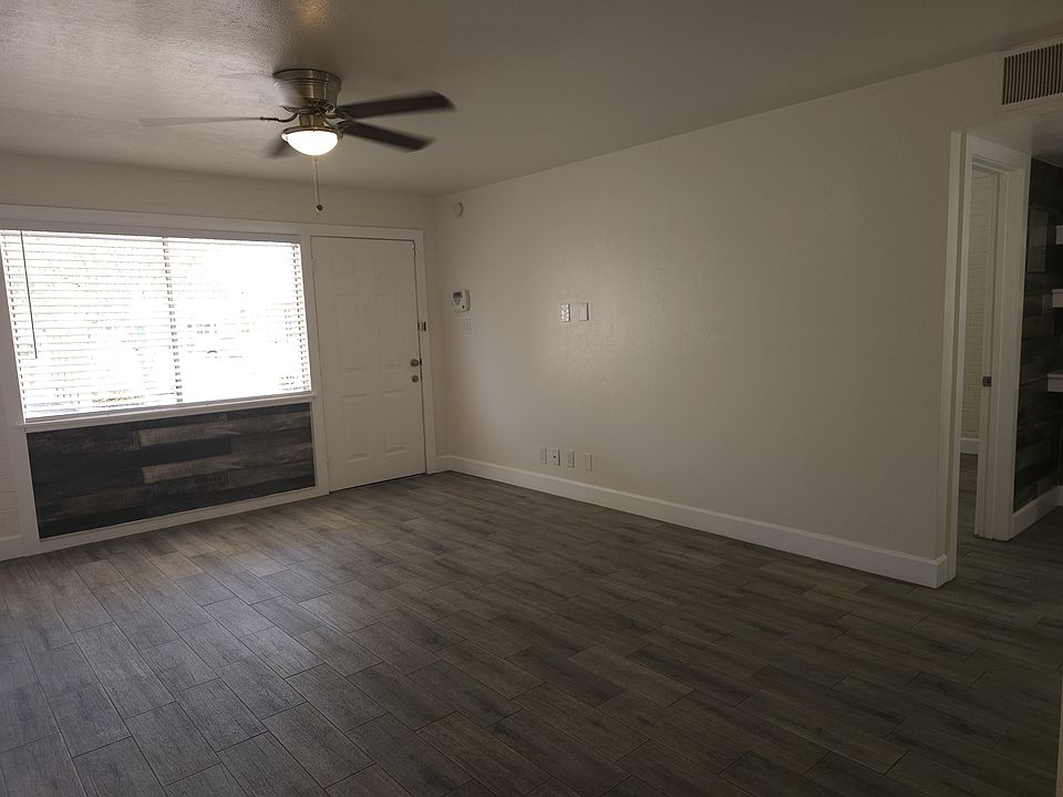 1st image of 824 E Rose Ln APT 4