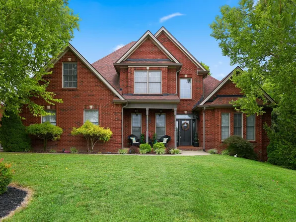 305 Shiloh Cove Ct, Richmond, KY 40475