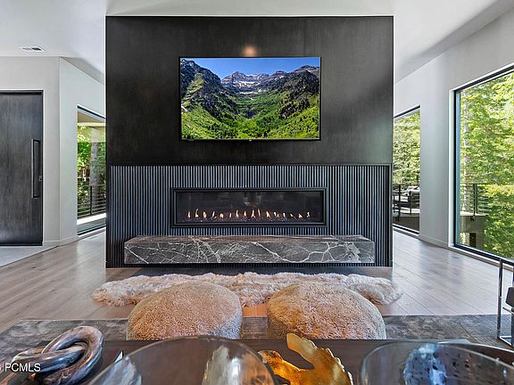 5th image of 3011 E Ridge Top Rd