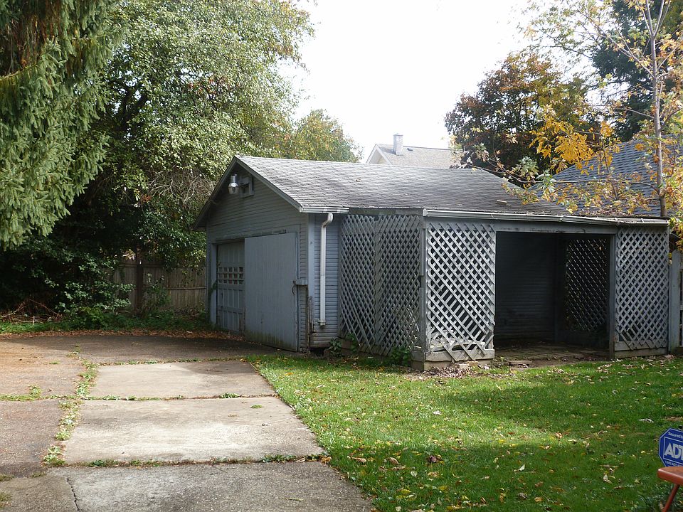1st image of 1528 Yale Ave NW