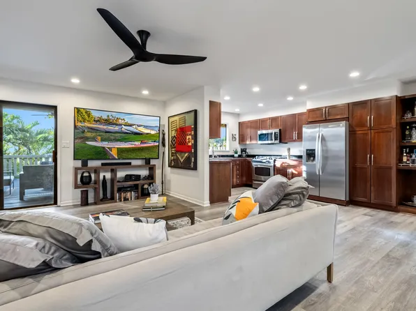 220 Kaiola Pl, Kihei, HI 96753