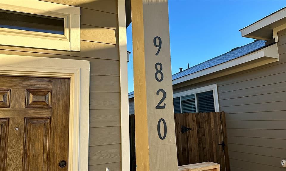 1st image of 9820 Grosbeak Ln