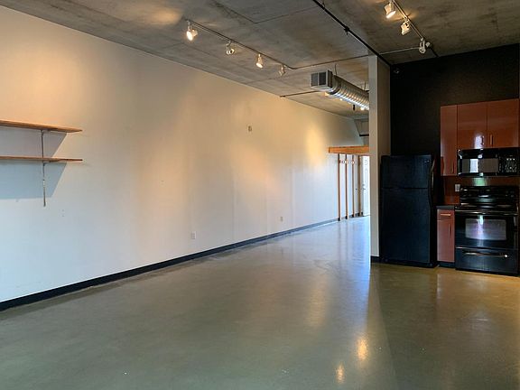 3rd image of 400 Central Ave SE APT 204