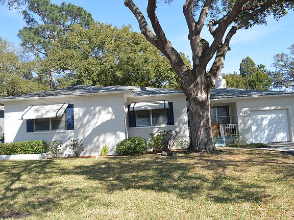 3rd image of 909 S Evergreen Ave