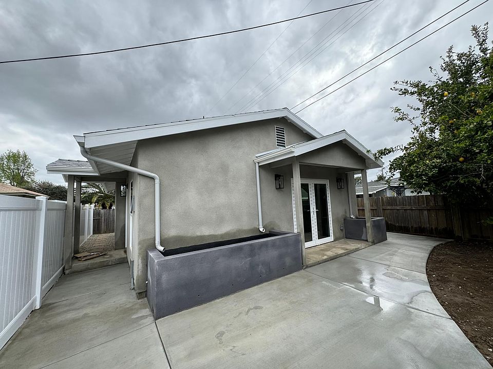 1st image of 7443 Amestoy Ave #7443