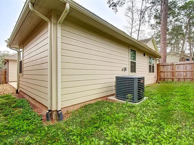 11227 Burning Tree Dr — Photo 19