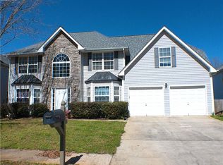 2036 Registry Dr, Hampton, GA 30228
