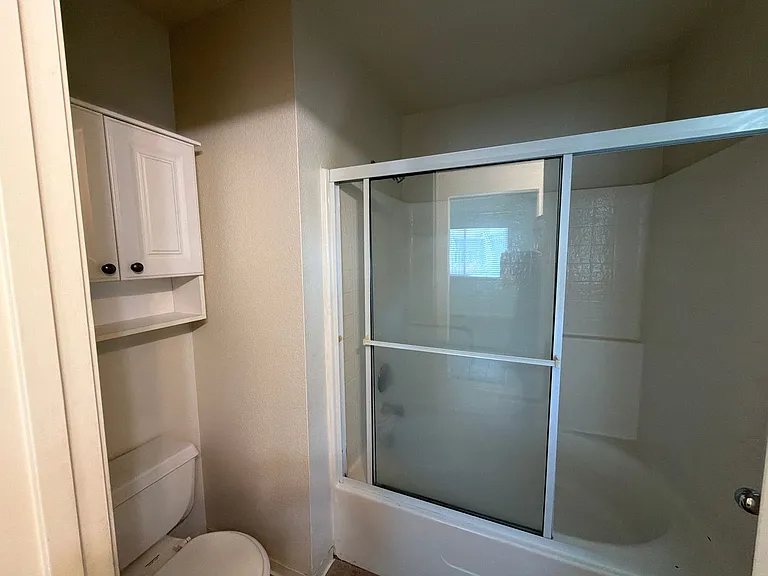 1100 Twinbridge Ct — Photo 11
