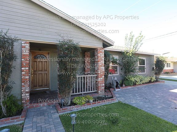 2nd image of 11441 Park Ln