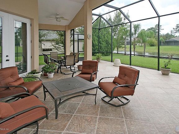 5th image of 1025 Cedar Cove Dr