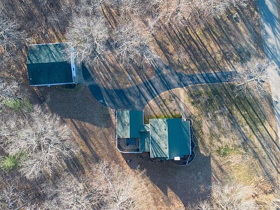 4th image of 925 Wayside Dr