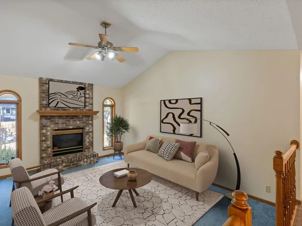 2103 128th Ln NW, Coon Rapids, MN 55448