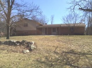 5954 Tall Oak Way, Brighton, MI