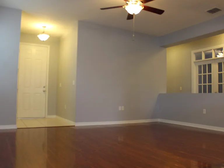 2505 Lacerta Dr — Photo 3