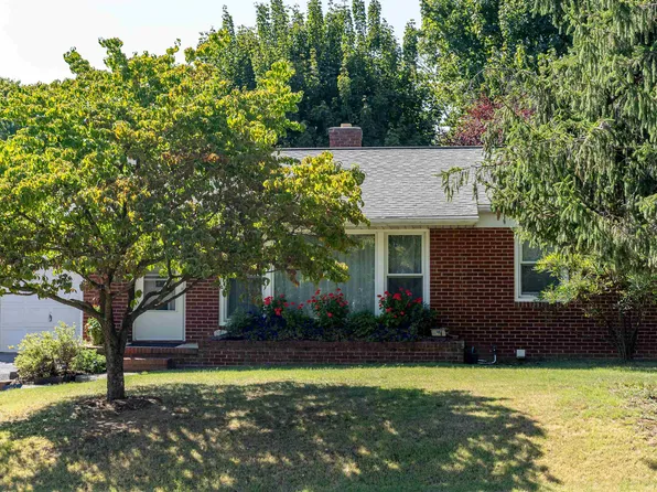 665 N Willow St, Harrisonburg, VA 22802