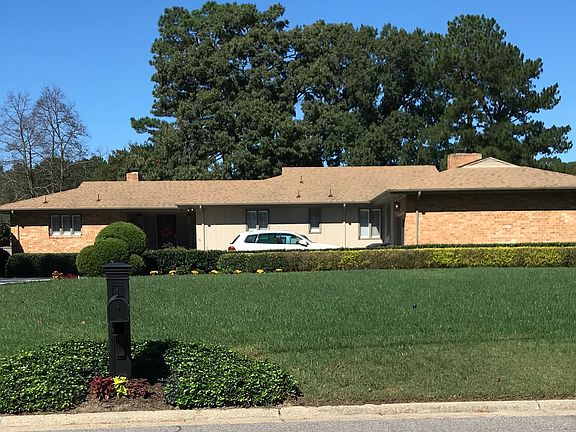 3rd image of 3624 Shoreline Dr
