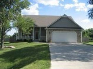 3905 W 12th St, Lawrence, KS 66049