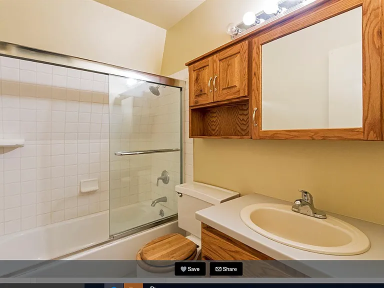 320 Woodview Ct — Photo 6