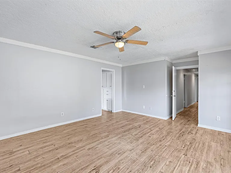 10735 Kitty Brook Dr — Photo 30