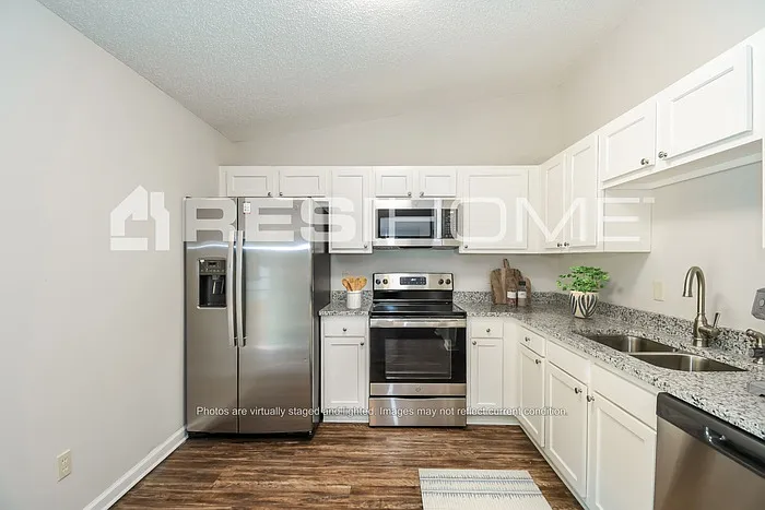 956 Chalmet Ln — Photo 2