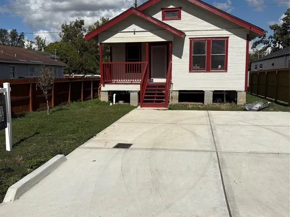 7807 Queen St, Houston, TX 77028