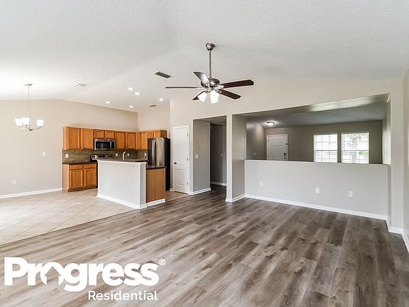 5th image of 11610 Brian Lakes Dr