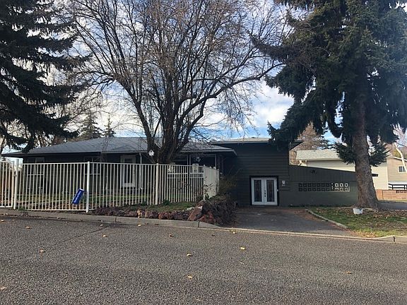 5th image of 301 Front St