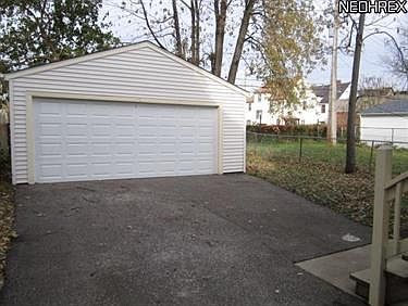 2nd image of 10823 Hull Ave