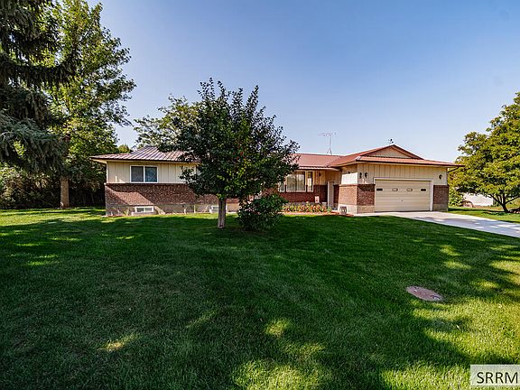 2nd image of 477 Claremore Dr