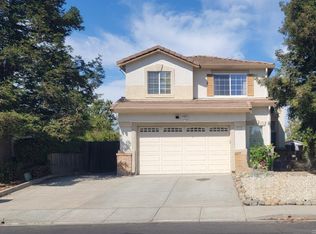 956 Dawnview Way, Vacaville, CA 95687