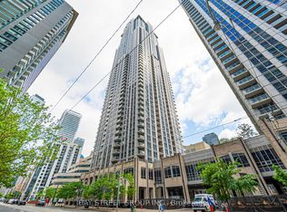763 Bay St #4105, Toronto, ON M5G 2R3