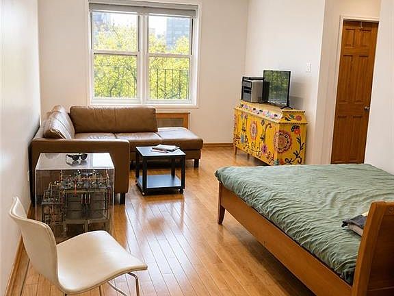 2nd image of 715 Ocean Pkwy APT 5F