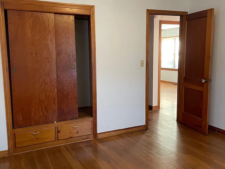 504 S Frances Ave — Photo 5