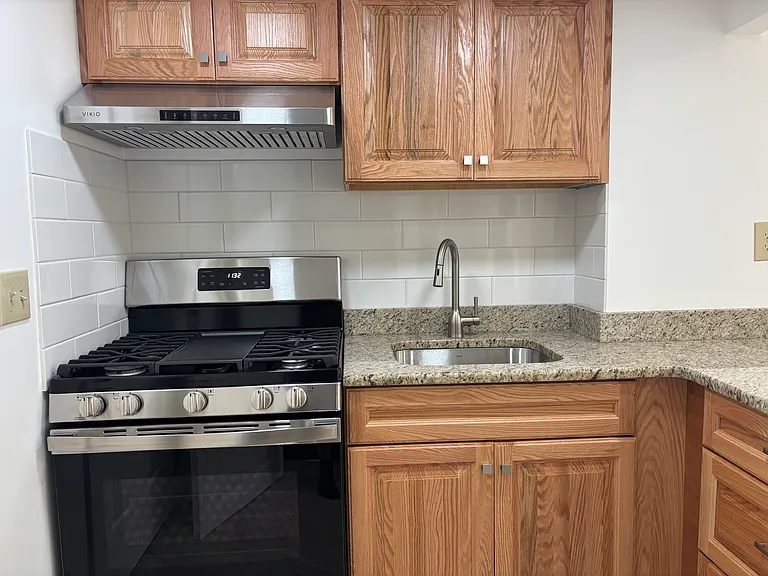 48 Farnum Pike #1 — Photo 2