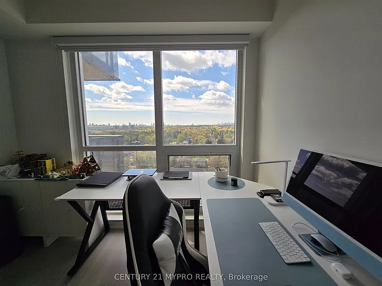 27 McMahon Dr #1806 — Photo 23