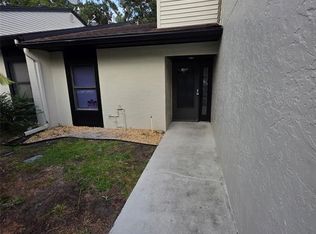 804 McKenzie Ln, Leesburg, FL 34748