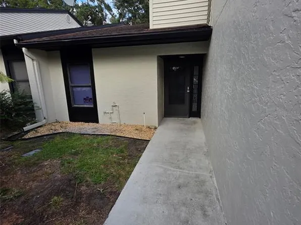 804 McKenzie Ln, Leesburg, FL 34748