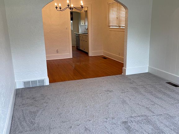 4th image of 504 W Lawndale Ave
