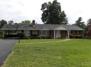 1429 Greenview Dr, Lynchburg, VA 24502