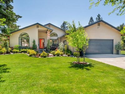 4477 N Old Stage Rd, Mount Shasta, CA, 96067