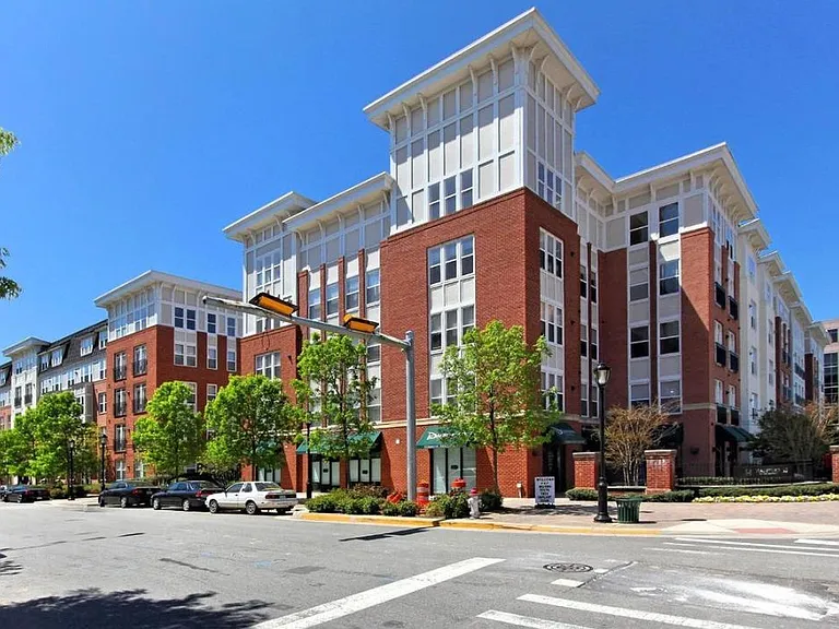 Halstead Metro-II Building A