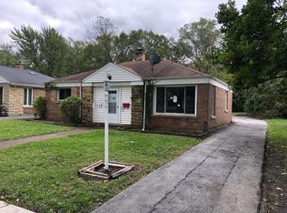 2113 Hawthorne Rd, Homewood, IL 60430