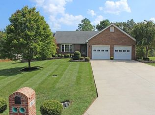 168 Shacklette Ct, Vine Grove, KY 40175