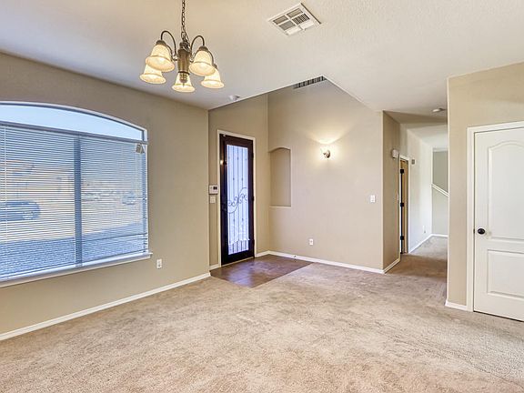 5th image of 3150 Sarina Cir