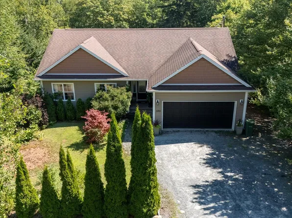 185 Thomas St, Lake Echo, NS B3E 1M7